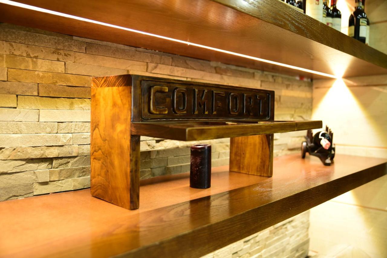 Hotel Comfort Tirana Exterior photo